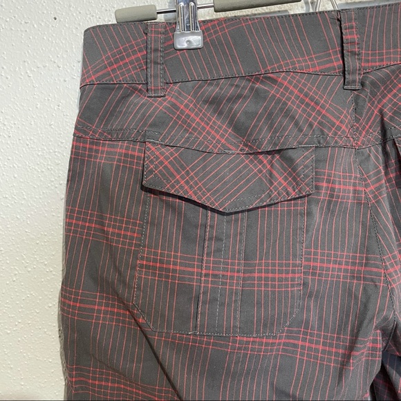 Columbia Golf Shorts Grey and Red Size 8 - Picture 6 of 11